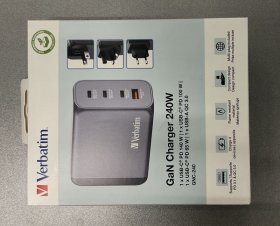 Verbatim Usb Power Supplies - Gnc-240 32205 Gnc-240 Gan Charger 240w Eu-uk-us 3x Usb-c - 1x Usb-a